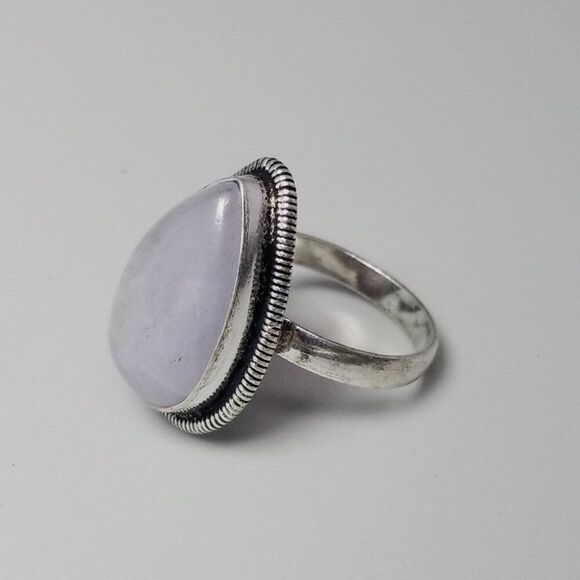 Vintage Drop Shape Cabochon Stone Ring, Bezel Set Silver Tone size 6.5, Estate - Picture 3 of 8